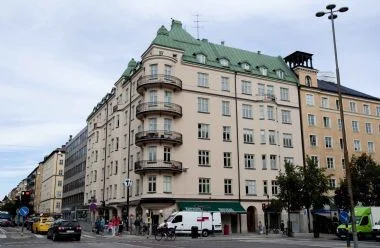 Fasadarbete på korsningen Götgatan 97 och Ringvägen 123