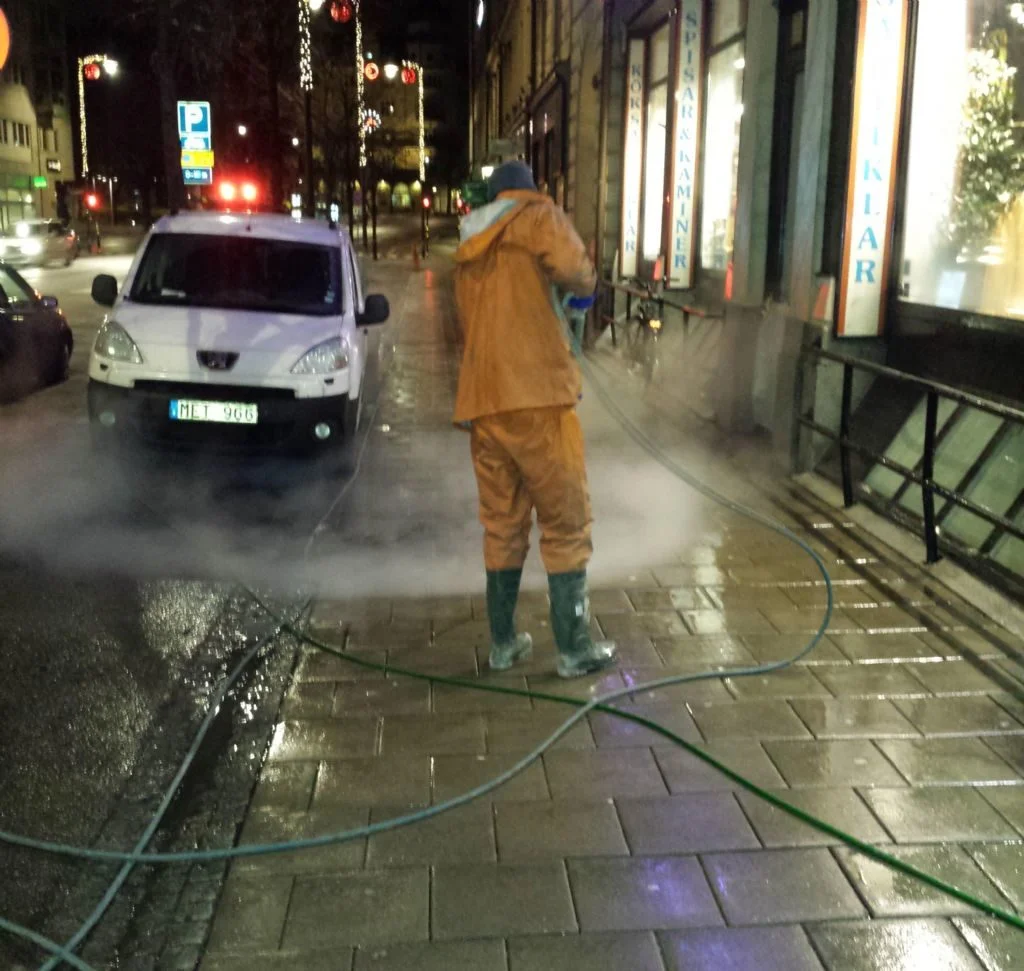 Stentvätt i Stockholm på natten