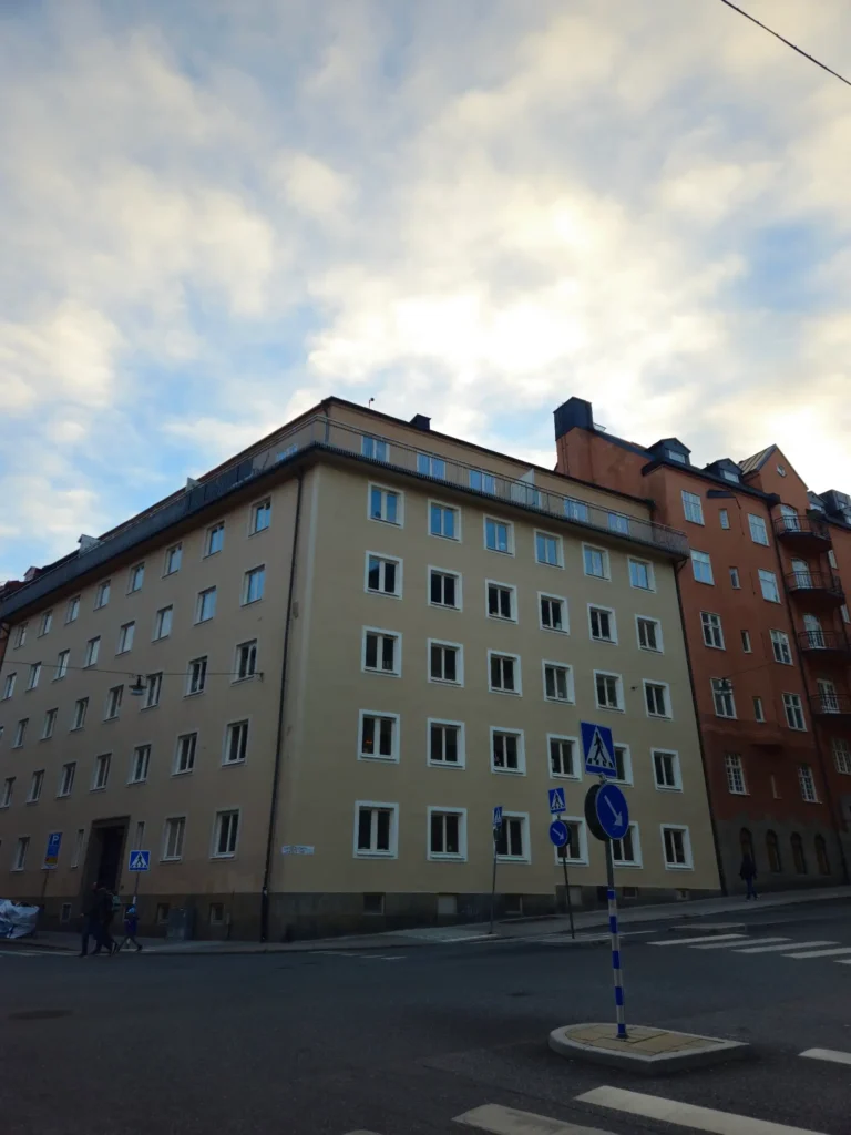 fasadrenovering på Erstagatan 28 i Stockholm