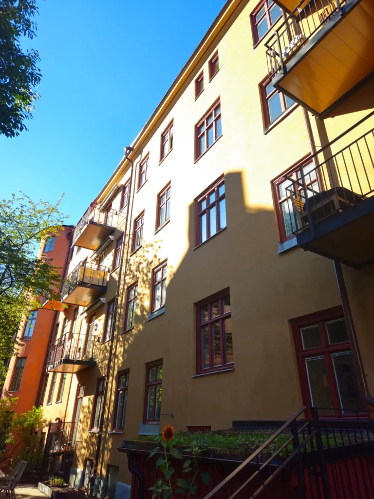 Fasadrenovering på srubrunnsgatan 13, Stockholm