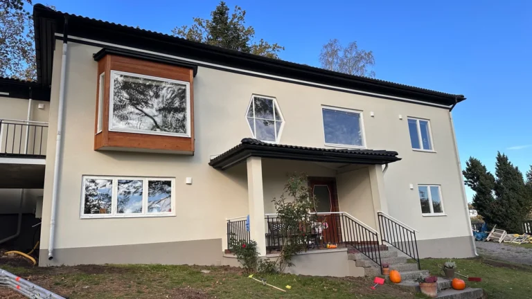 entre fasad - referens på fasadrenovering i danderyd